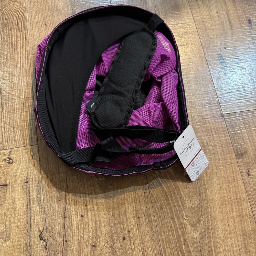 Harrison Howard Horse Muzzle Feed Bag